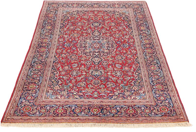 Kashan Persian Rug 133 × 225 cm, Wool, hand-knotted, antique — view 4 Kashan Persian Rug 133 × 225 cm, Wool, hand-knotted, antique — view 4