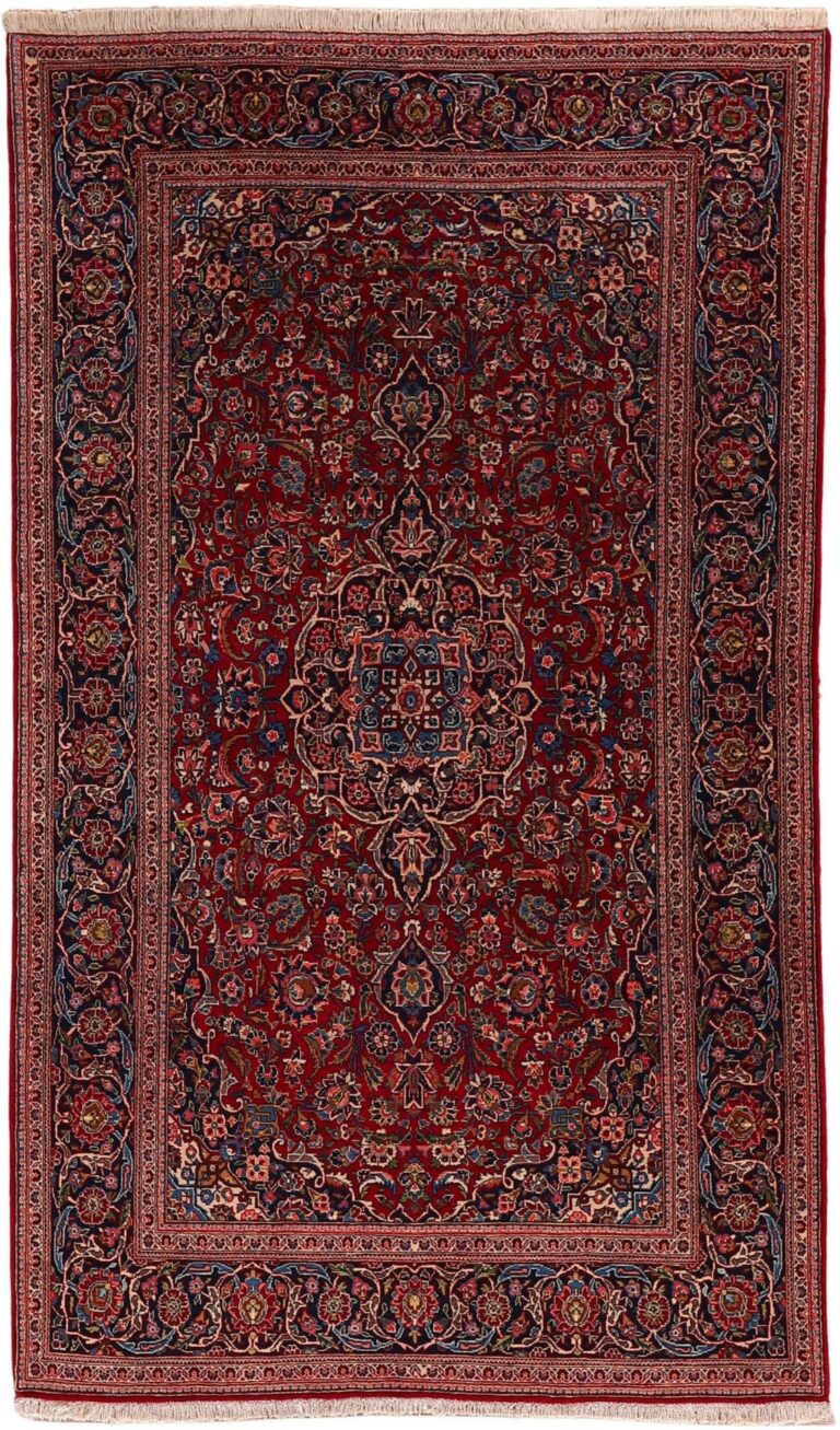 Kashan Persian Rug 133 × 225 cm, Wool, hand-knotted, antique