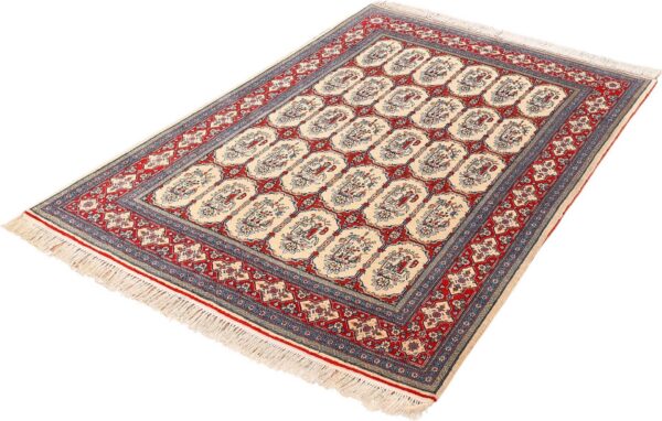 Kashan Persian Rug 134 × 202 cm, Wool, hand-knotted, antique — view 3 Kashan Persian Rug 134 × 202 cm, Wool, hand-knotted, antique — view 3