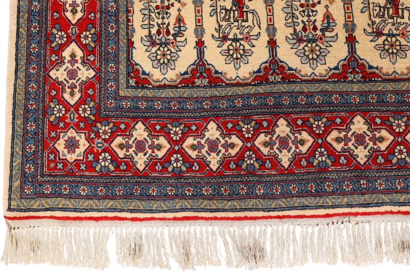 Kashan Persian Rug 134 × 202 cm, Wool, hand-knotted, antique — view 5 Kashan Persian Rug 134 × 202 cm, Wool, hand-knotted, antique — view 5