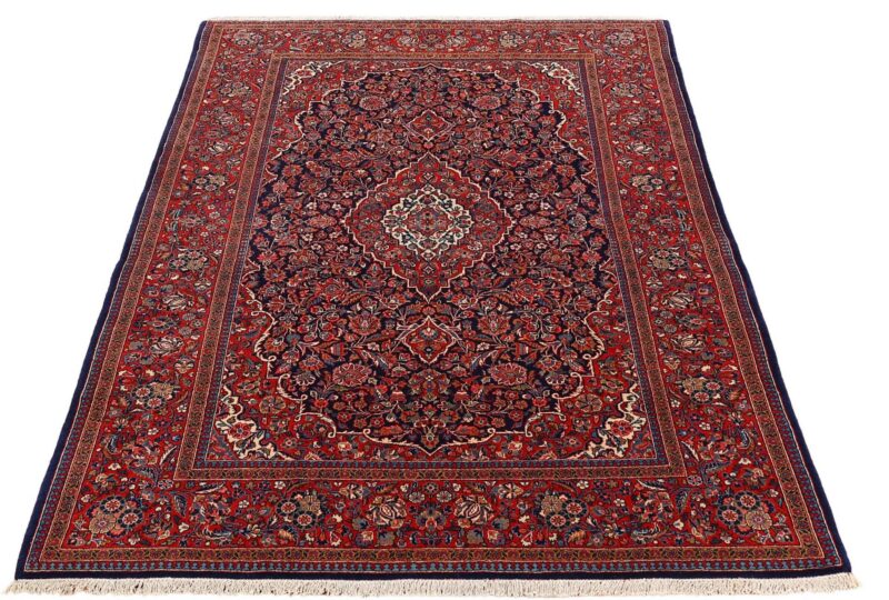 Kashan Persian Rug 135 × 194 cm, Wool, hand-knotted, antique — view 2