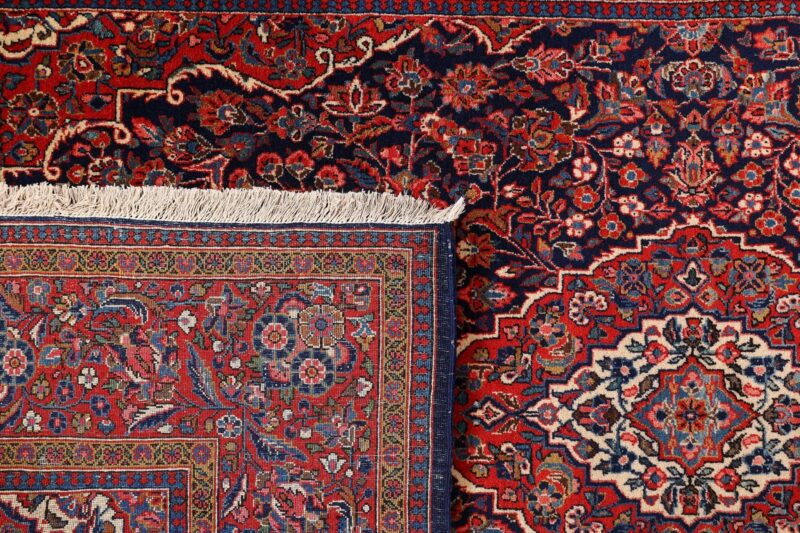 Kashan Persian Rug 135 × 194 cm, Wool, hand-knotted, antique — view 7