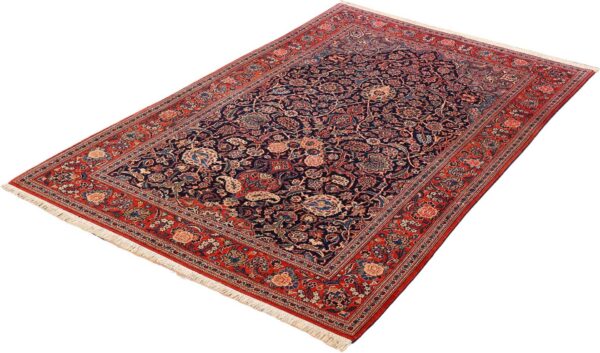 Kashan Persian Rug 135 × 215 cm, Wool, hand-knotted — view 3 Kashan Persian Rug 135 × 215 cm, Wool, hand-knotted — view 3