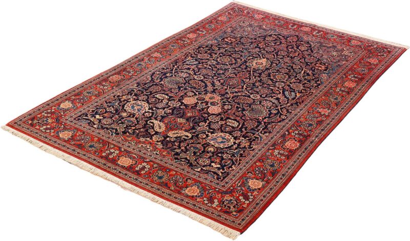Kashan Persian Rug 135 × 215 cm, Wool, hand-knotted — view 3 Kashan Persian Rug 135 × 215 cm, Wool, hand-knotted — view 3