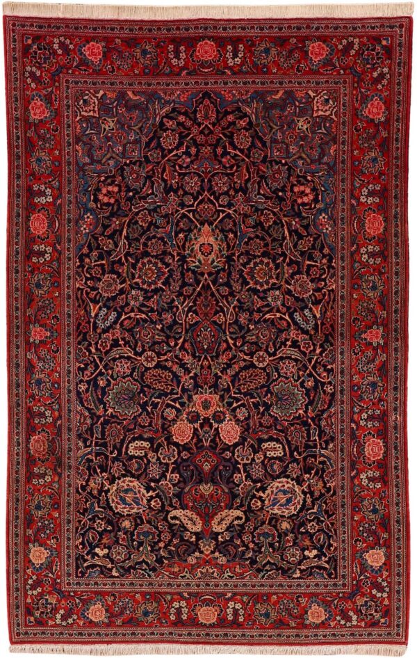 Kashan Persian Rug 135 × 215 cm, Wool, hand-knotted Kashan Persian Rug 135 × 215 cm, Wool, hand-knotted