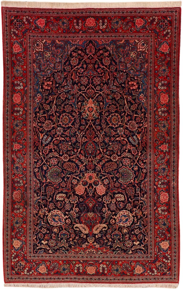 Kashan Persian Rug 135 × 215 cm, Wool, hand-knotted