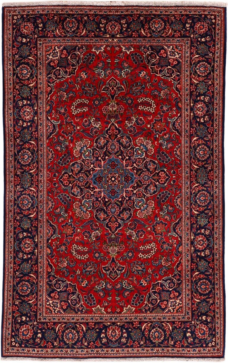 Kashan Persian Rug 140 × 202 cm, Wool, hand-knotted