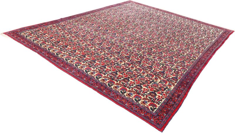 Moud Persian Rug 324 × 408 cm, Wool, hand-knotted — view 3