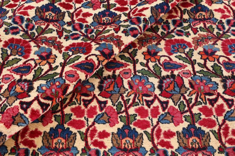 Moud Persian Rug 324 × 408 cm, Wool, hand-knotted — view 8