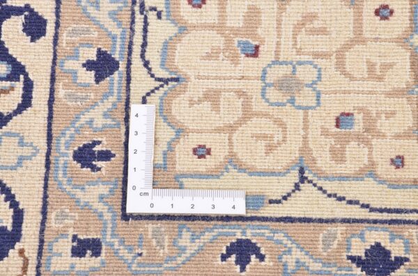 Nain Persian Rug 117 × 210 cm, Wool and Silk, hand-knotted — view 3 Nain Persian Rug 117 × 210 cm, Wool and Silk, hand-knotted — view 3