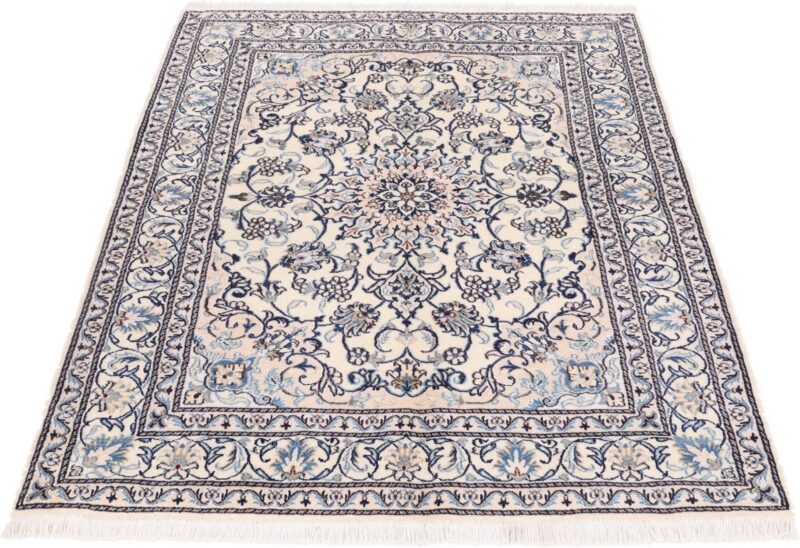 Nain Persian Rug 146 × 200 cm, Wool and Silk, hand-knotted — view 2