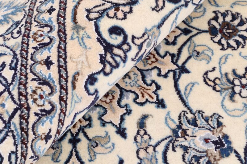 Nain Persian Rug 146 × 200 cm, Wool and Silk, hand-knotted — view 8