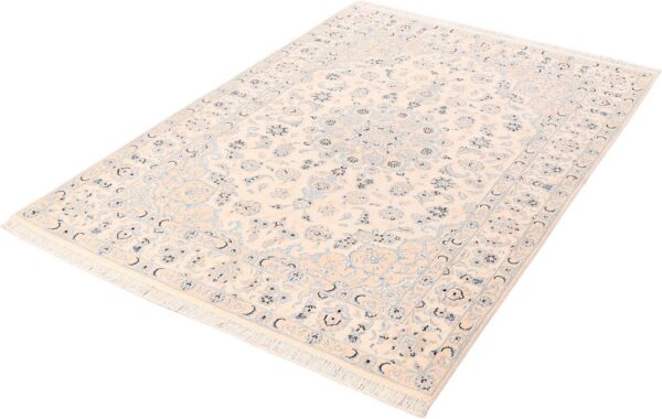 Nain Persian Rug 146 × 209 cm, Wool and Silk, hand-knotted — view 3 Nain Persian Rug 146 × 209 cm, Wool and Silk, hand-knotted — view 3