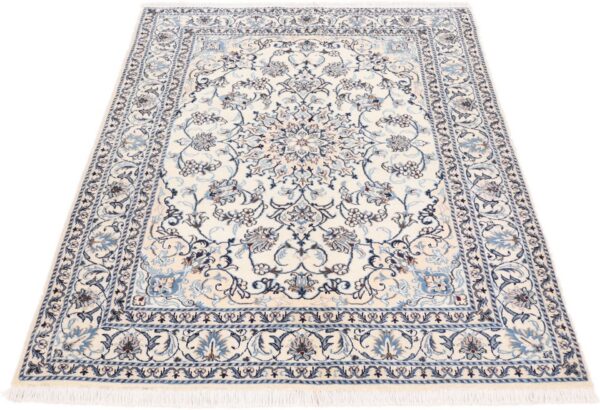 Nain Persian Rug 148 × 205 cm, Wool and Silk, hand-knotted — view 2