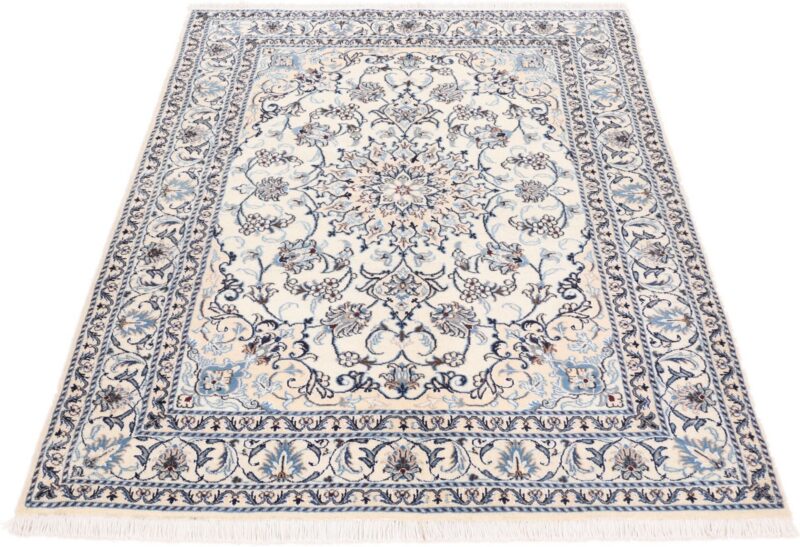 Nain Persian Rug 148 × 205 cm, Wool and Silk, hand-knotted — view 2