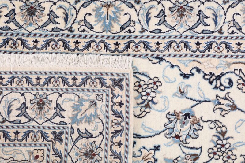 Nain Persian Rug 148 × 205 cm, Wool and Silk, hand-knotted — view 6