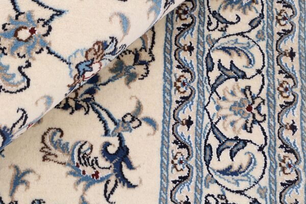 Nain Persian Rug 149 × 202 cm, Wool and Silk, hand-knotted — view 8 Nain Persian Rug 149 × 202 cm, Wool and Silk, hand-knotted — view 8