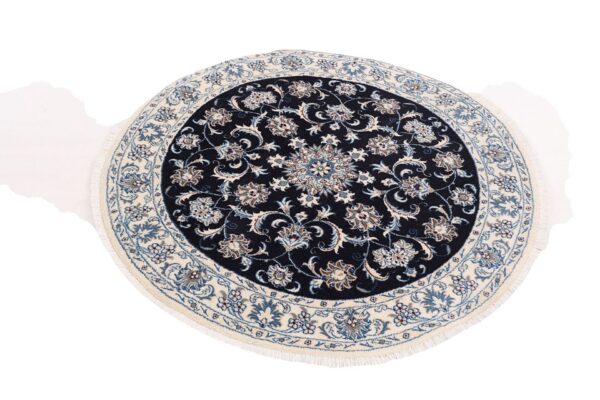 Nain Persian Rug 150 × 150 cm, Wool and Silk, hand-knotted — view 2