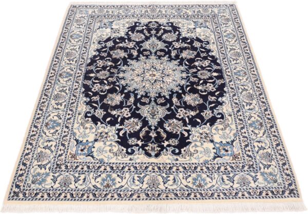 Nain Persian Rug 150 × 202 cm, Wool and Silk, hand-knotted — view 2