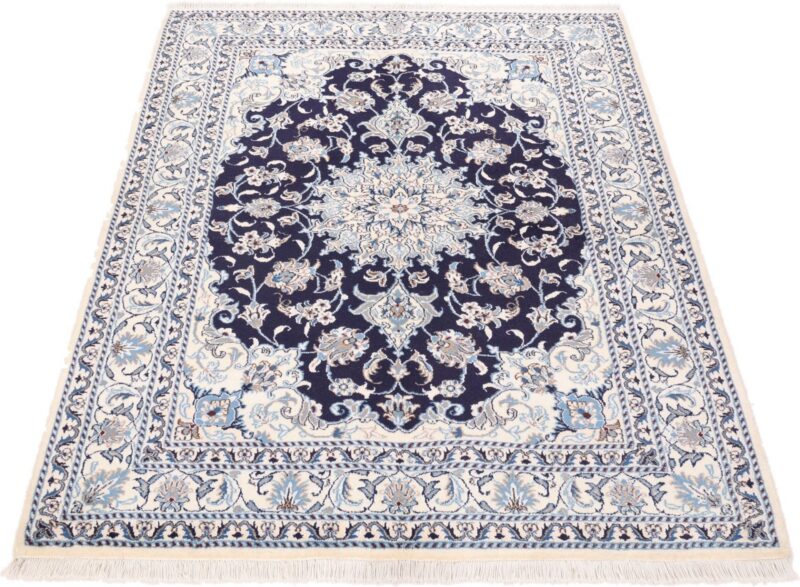 Nain Persian Rug 150 × 202 cm, Wool and Silk, hand-knotted — view 3
