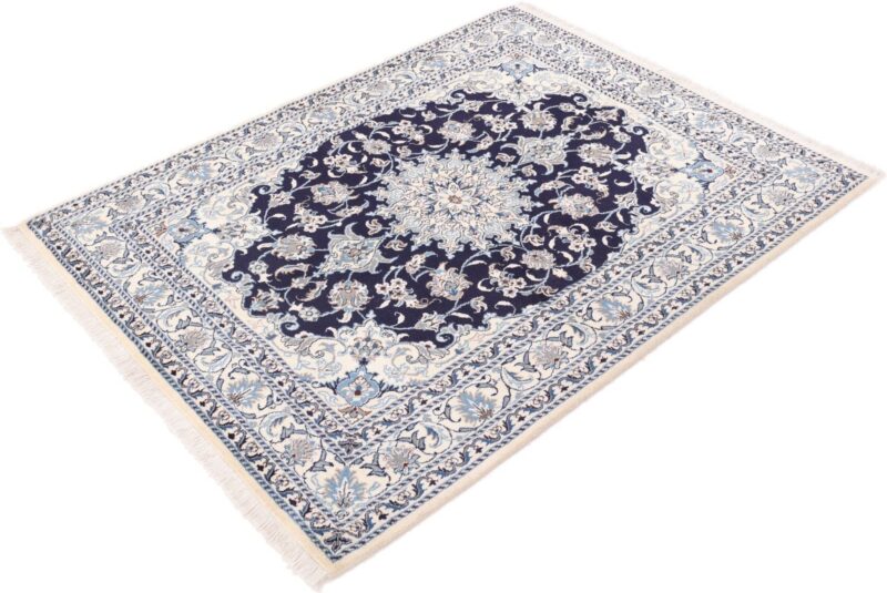 Nain Persian Rug 150 × 202 cm, Wool and Silk, hand-knotted — view 5
