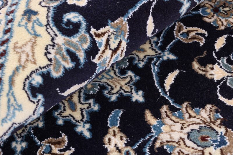 Nain Persian Rug 150 × 202 cm, Wool and Silk, hand-knotted — view 8