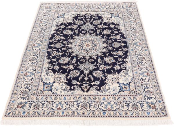 Nain Persian Rug 150 × 203 cm, Wool and Silk, hand-knotted — view 2 Nain Persian Rug 150 × 203 cm, Wool and Silk, hand-knotted — view 2