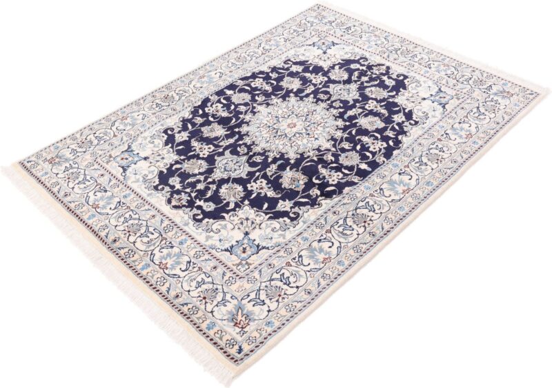 Nain Persian Rug 150 × 203 cm, Wool and Silk, hand-knotted — view 5 Nain Persian Rug 150 × 203 cm, Wool and Silk, hand-knotted — view 5