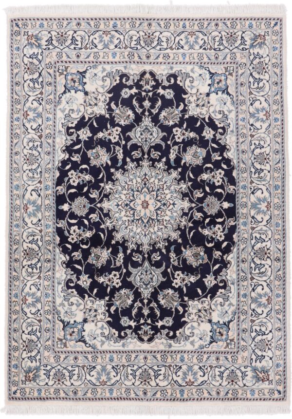 Nain Persian Rug 150 × 203 cm, Wool and Silk, hand-knotted Nain Persian Rug 150 × 203 cm, Wool and Silk, hand-knotted