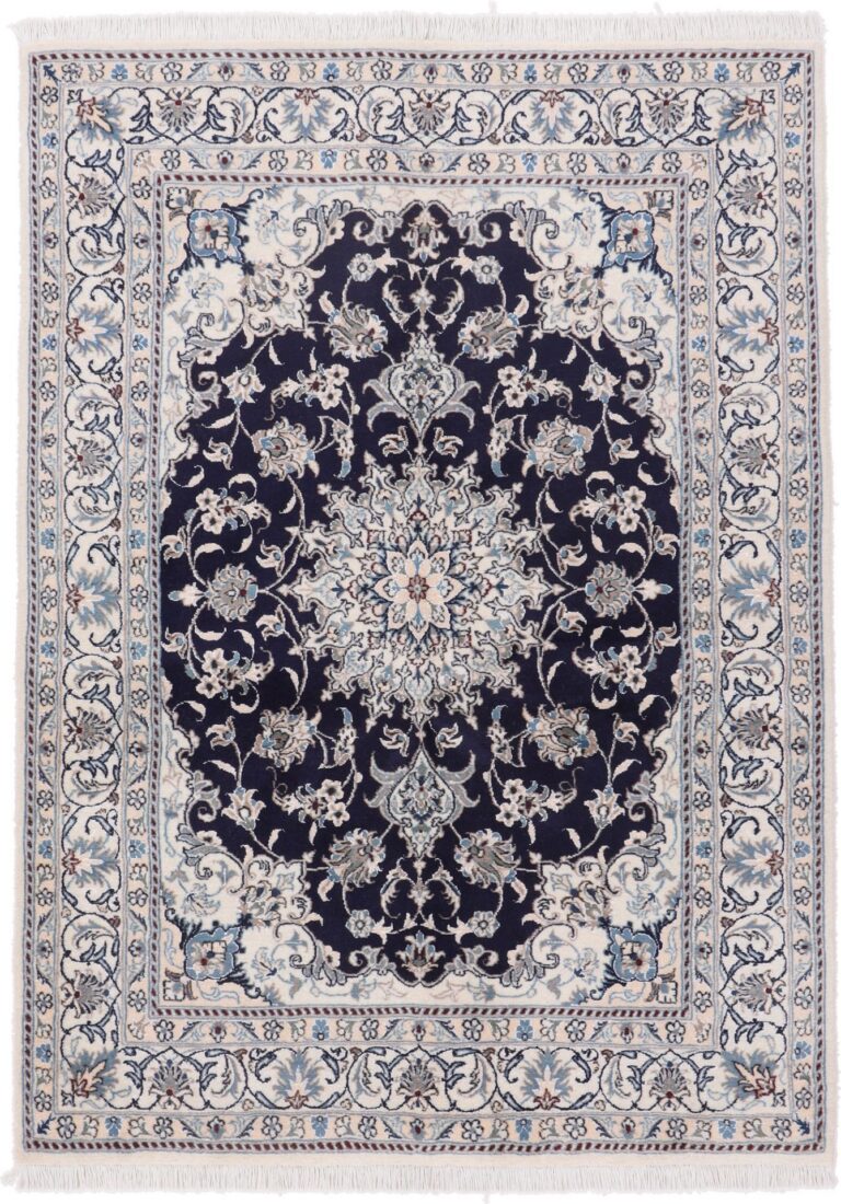 Nain Persian Rug 150 × 203 cm, Wool and Silk, hand-knotted