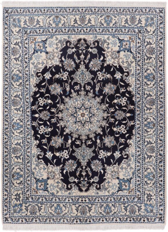 Nain Persian Rug 153 × 204 cm, Wool and Silk, hand-knotted Nain Persian Rug 153 × 204 cm, Wool and Silk, hand-knotted