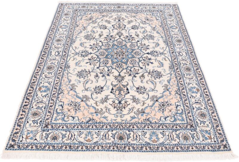 Nain Persian Rug 167 × 243 cm, Wool and Silk, hand-knotted — view 2