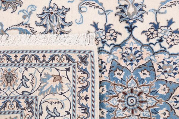 Nain Persian Rug 167 × 243 cm, Wool and Silk, hand-knotted — view 7