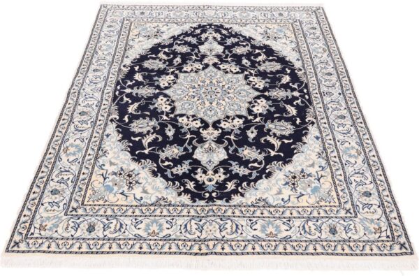 Nain Persian Rug 168 × 238 cm, Wool and Silk, hand-knotted — view 2