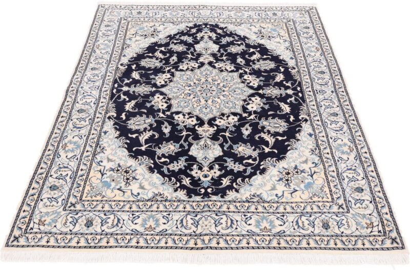 Nain Persian Rug 168 × 238 cm, Wool and Silk, hand-knotted — view 2