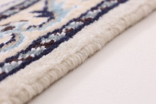 Nain Persian Rug 168 × 238 cm, Wool and Silk, hand-knotted — view 6