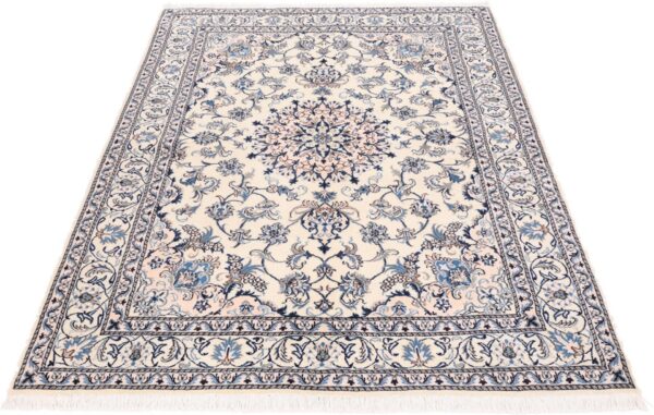 Nain Persian Rug 170 × 245 cm, Wool and Silk, hand-knotted — view 2