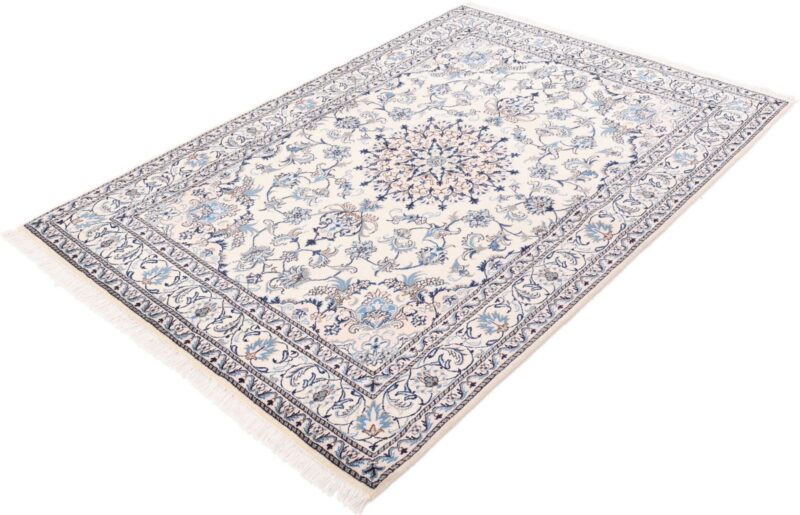 Nain Persian Rug 170 × 245 cm, Wool and Silk, hand-knotted — view 5