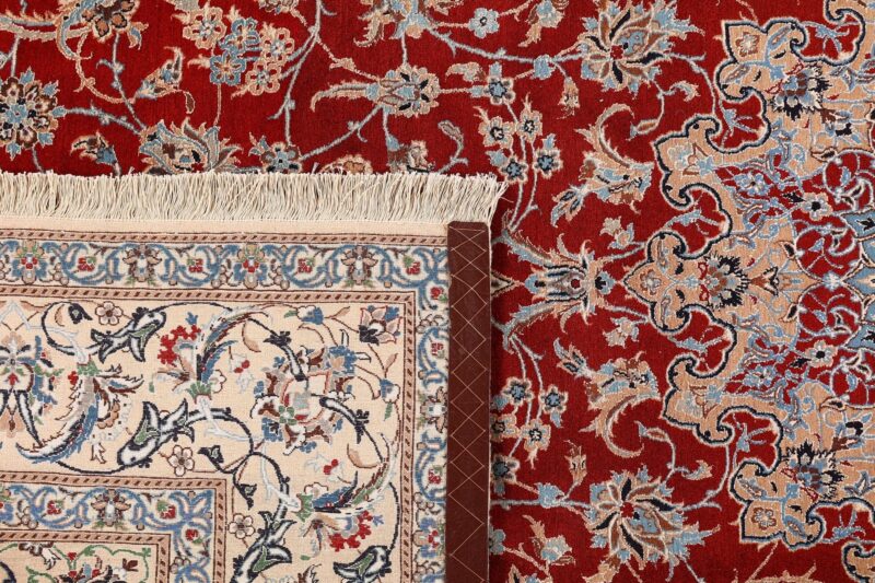 Nain Persian Rug 175 × 292 cm, Wool and Silk, hand-knotted — view 7 Nain Persian Rug 175 × 292 cm, Wool and Silk, hand-knotted — view 7