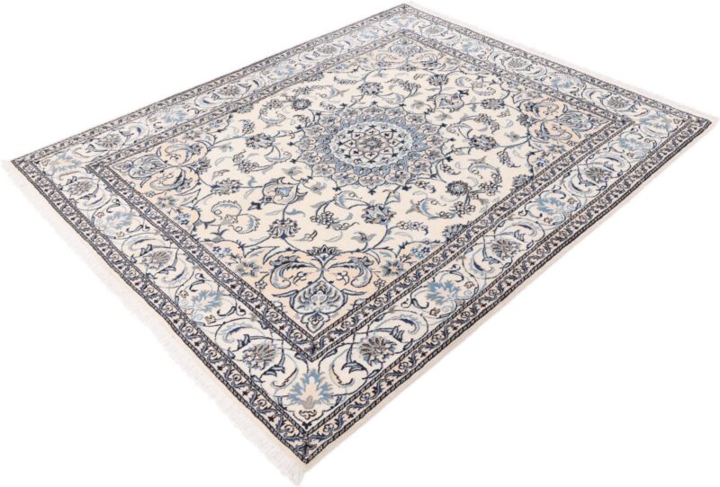 Nain Persian Rug 190 × 242 cm, Wool and Silk, hand-knotted — view 4