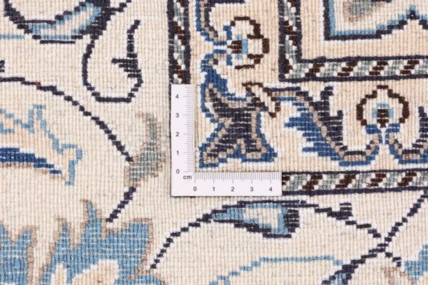 Nain Persian Rug 190 × 242 cm, Wool and Silk, hand-knotted — view 9