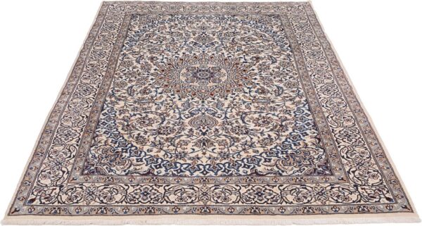 Nain Persian Rug 193 × 298 cm, Wool and Silk, hand-knotted — view 2