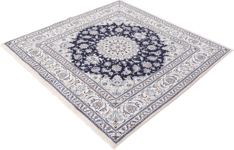 Nain Persian Rug 196 × 200 cm, Wool and Silk, hand-knotted — view 3 Nain Persian Rug 196 × 200 cm, Wool and Silk, hand-knotted — view 3