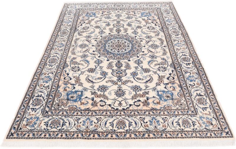 Nain Persian Rug 200 × 293 cm, Wool and Silk, hand-knotted — view 2 Nain Persian Rug 200 × 293 cm, Wool and Silk, hand-knotted — view 2