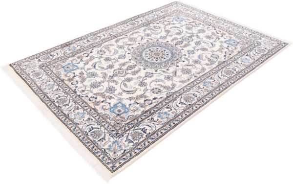 Nain Persian Rug 200 × 293 cm, Wool and Silk, hand-knotted — view 5 Nain Persian Rug 200 × 293 cm, Wool and Silk, hand-knotted — view 5