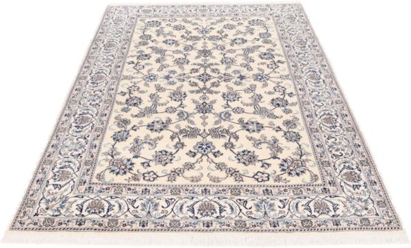 Nain Persian Rug 200 × 298 cm, Wool and Silk, hand-knotted — view 2 Nain Persian Rug 200 × 298 cm, Wool and Silk, hand-knotted — view 2