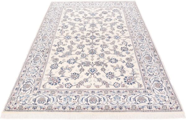 Nain Persian Rug 200 × 298 cm, Wool and Silk, hand-knotted — view 3 Nain Persian Rug 200 × 298 cm, Wool and Silk, hand-knotted — view 3