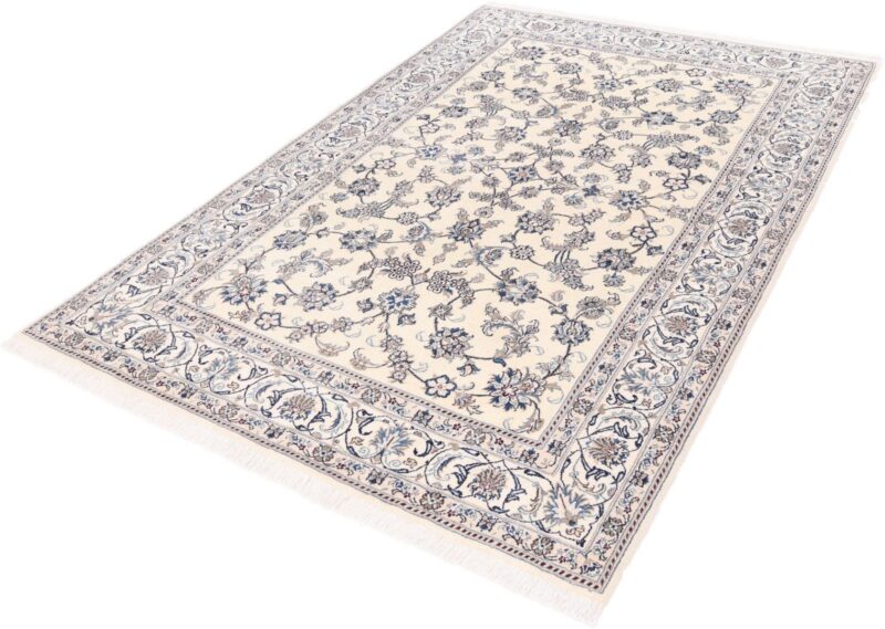 Nain Persian Rug 200 × 298 cm, Wool and Silk, hand-knotted — view 4 Nain Persian Rug 200 × 298 cm, Wool and Silk, hand-knotted — view 4