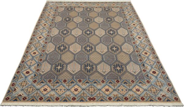 Nain Persian Rug 200 × 300 cm, Wool and Silk, hand-knotted — view 2 Nain Persian Rug 200 × 300 cm, Wool and Silk, hand-knotted — view 2