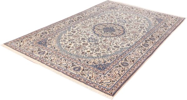 Nain Persian Rug 204 × 321 cm, Wool and Silk, hand-knotted — view 3 Nain Persian Rug 204 × 321 cm, Wool and Silk, hand-knotted — view 3